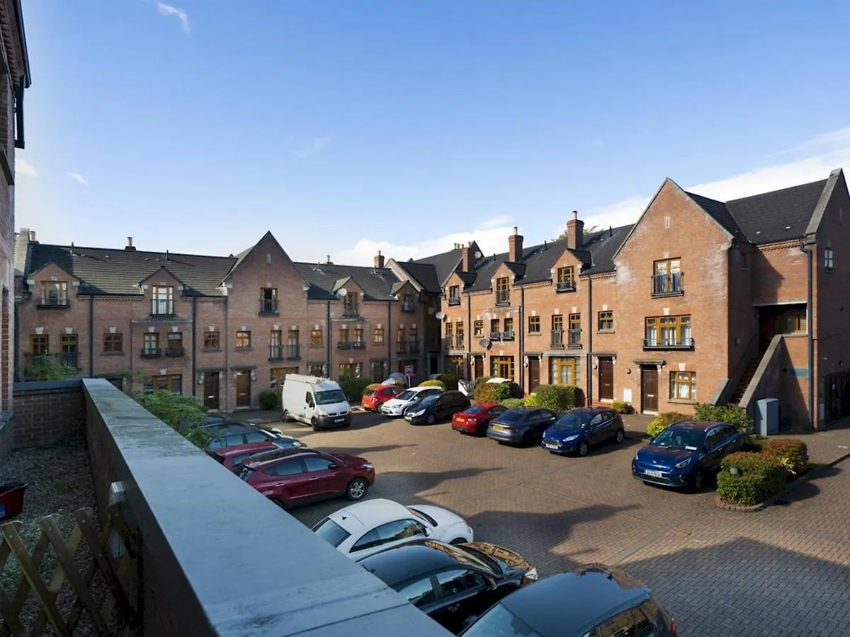 Apartament Pass The Keys Stunning 2Br Apt With Balcony Next To Queens Uni Belfast